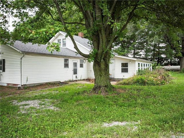 19739 185th Road, Marshall, MO 65340