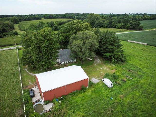 19739 185th Road, Marshall, MO 65340