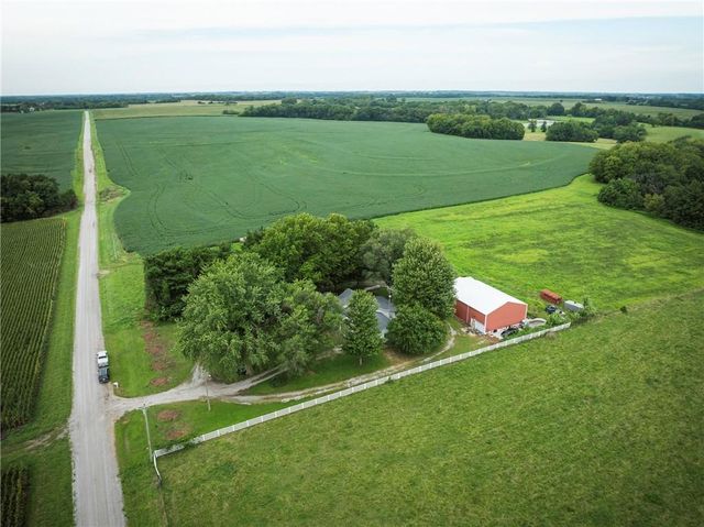 19739 185th Road, Marshall, MO 65340