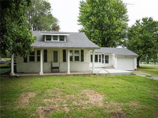 19739 185th Road, Marshall, MO 65340