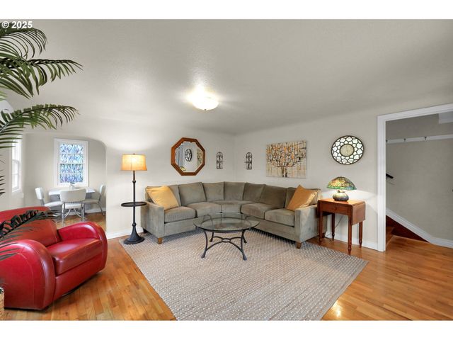 180 W 15TH Ave, Eugene, OR 97401