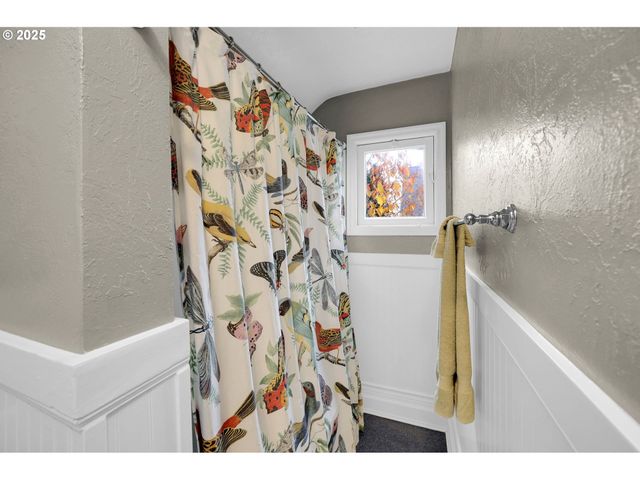 180 W 15TH Ave, Eugene, OR 97401