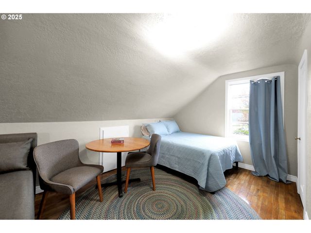 180 W 15TH Ave, Eugene, OR 97401