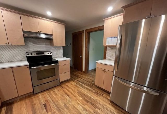 148 Newtown Rd -, Acton, MA 01720