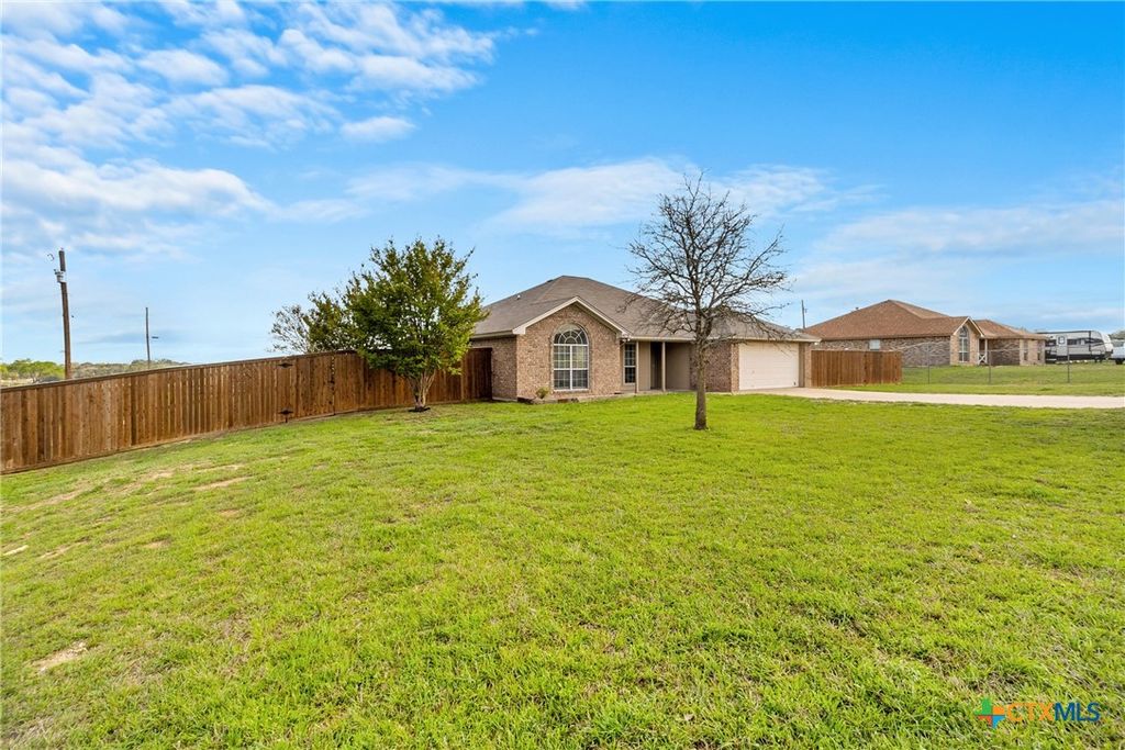 475 County Road 4884, Copperas Cove, TX 76522