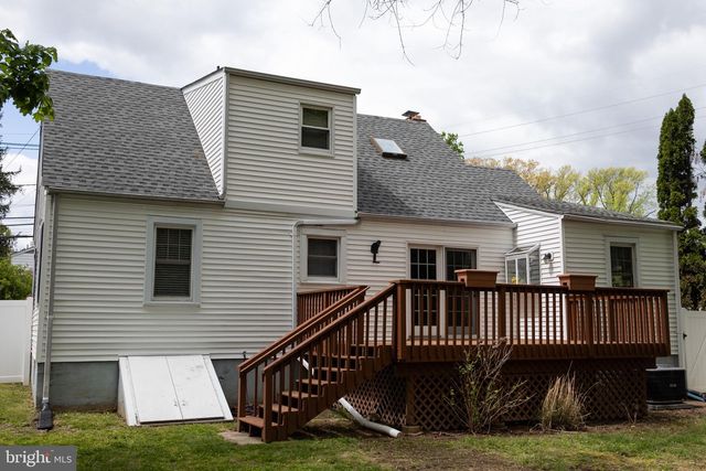 423 SUTHERLAND RD, Ewing, NJ 08618