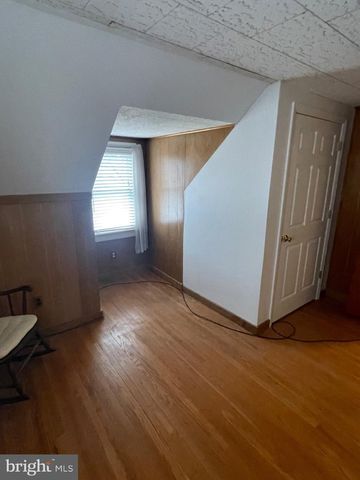 423 SUTHERLAND RD, Ewing, NJ 08618