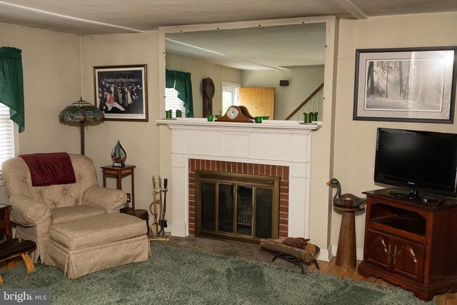423 SUTHERLAND RD, Ewing, NJ 08618
