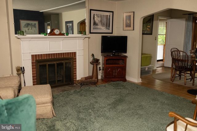 423 SUTHERLAND RD, Ewing, NJ 08618