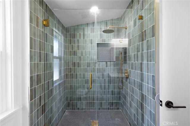 502 E Russell, Santa Ana, CA 92707