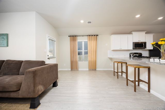 6023 Akin Stroll, San Antonio, TX 78261