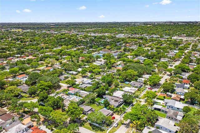 235 NW 127th St, North Miami, FL 33168