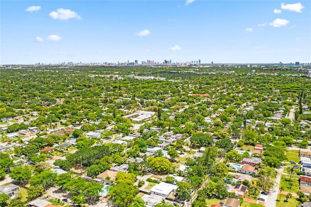 235 NW 127th St, North Miami, FL 33168