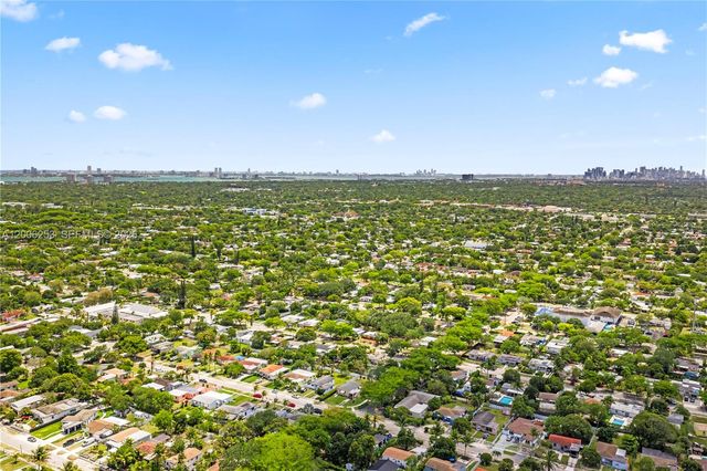 235 NW 127th St, North Miami, FL 33168