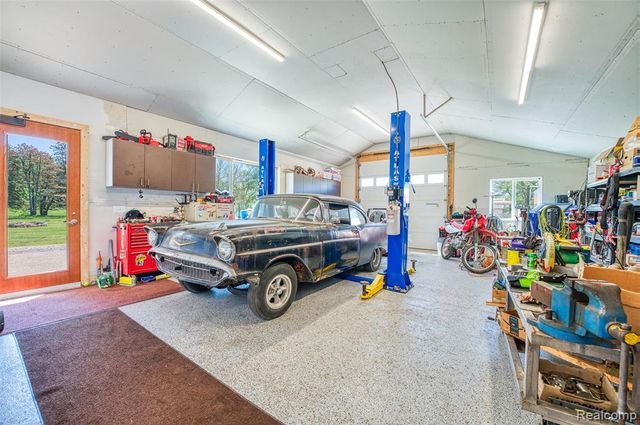 13800 12 Mile Road, South Lyon, MI 48178