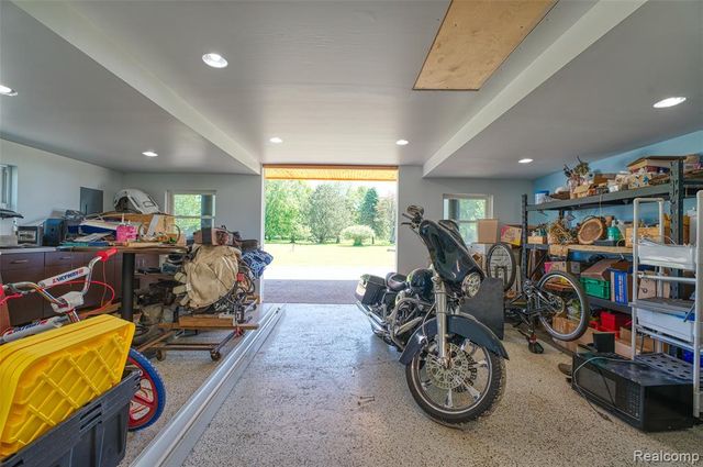 13800 12 Mile Road, South Lyon, MI 48178