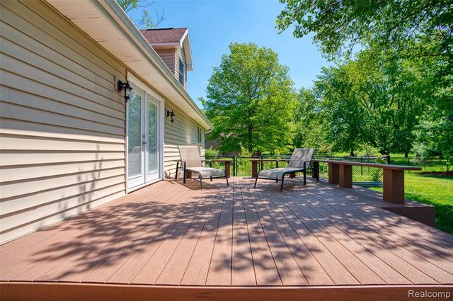 13800 12 Mile Road, South Lyon, MI 48178