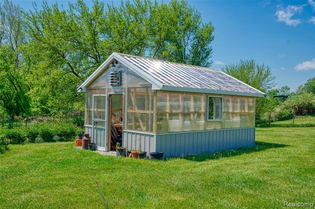 13800 12 Mile Road, South Lyon, MI 48178