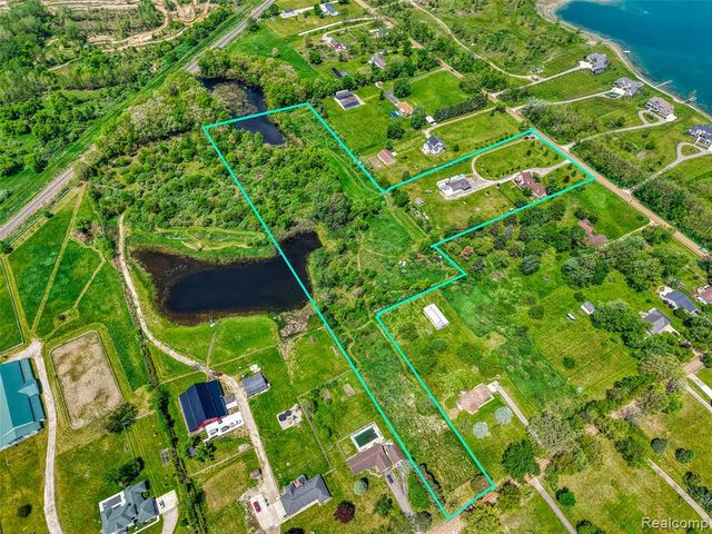 13800 12 Mile Road, South Lyon, MI 48178