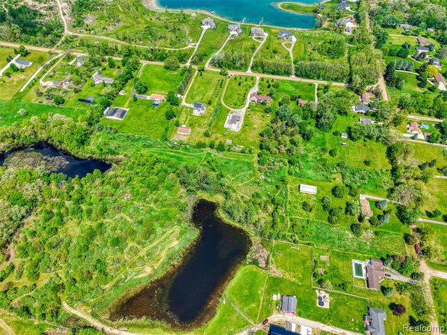 13800 12 Mile Road, South Lyon, MI 48178