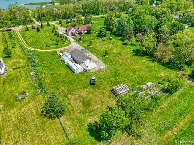 13800 12 Mile Road, South Lyon, MI 48178
