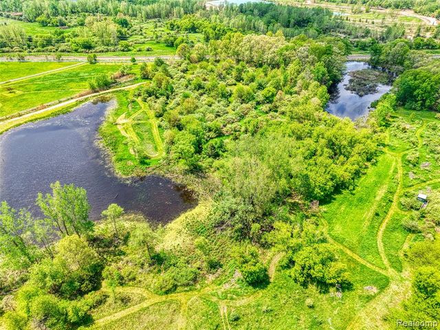 13800 12 Mile Road, South Lyon, MI 48178