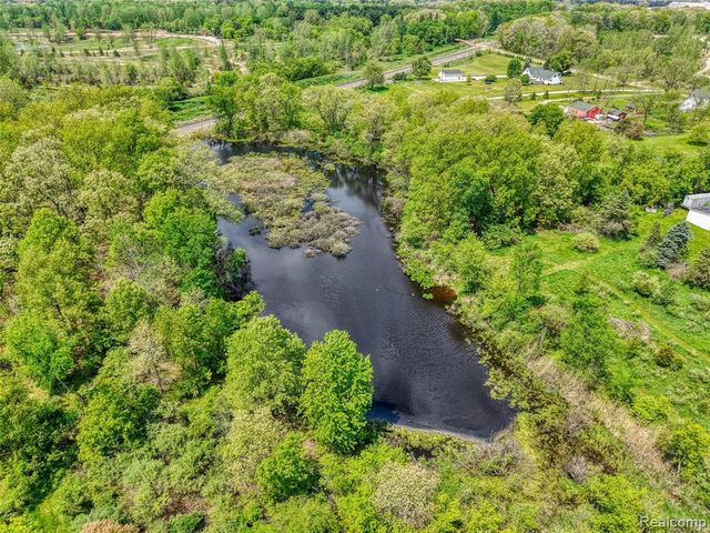 13800 12 Mile Road, South Lyon, MI 48178