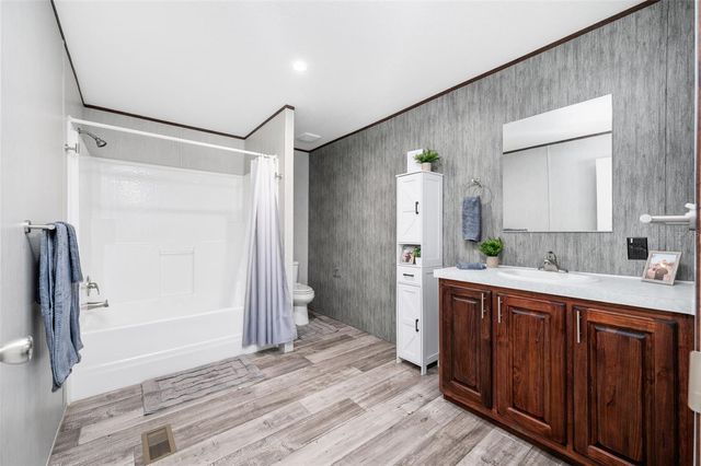 6951 NE 104 COURT, Bronson, FL 32621