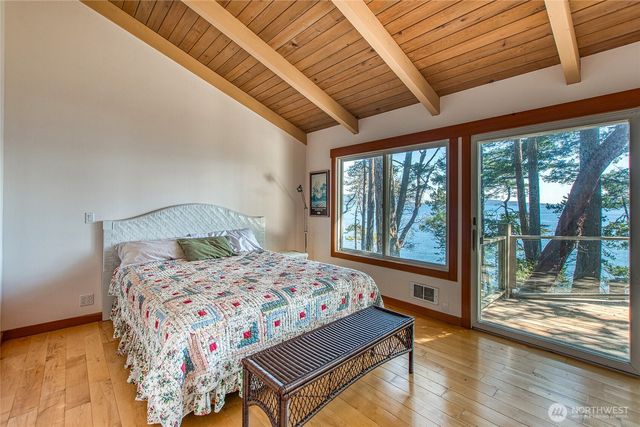 86 Shag Rock Lane, Orcas Island, WA 98245