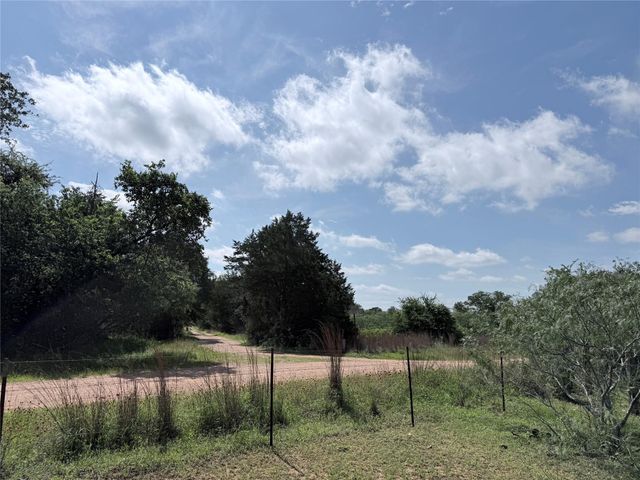 1880 Fm 2571, Smithville, TX 78957