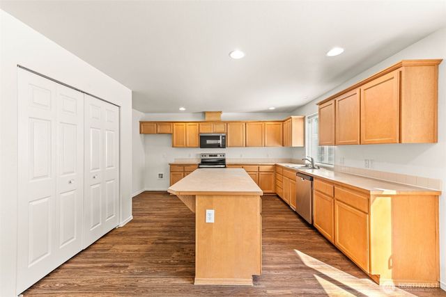 2322 Cooper Crest Place NW, Olympia, WA 98502