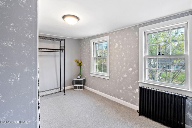 33 Kossman Street, East Brunswick, NJ 08816