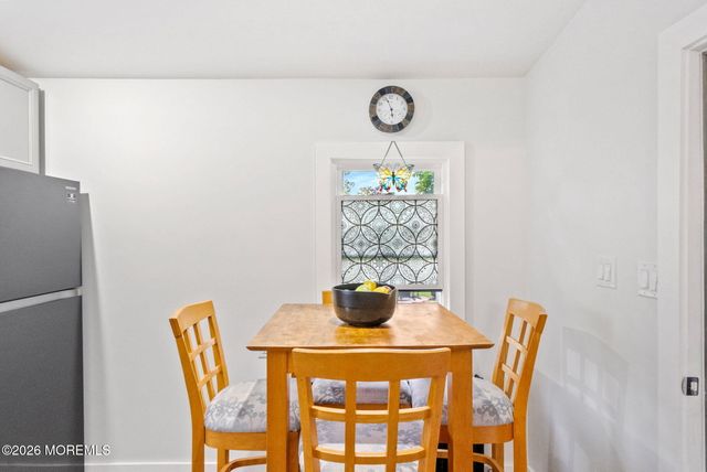 33 Kossman Street, East Brunswick, NJ 08816