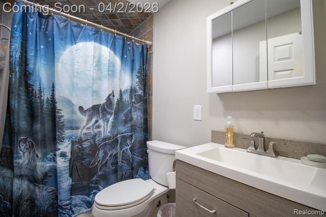 34294 Glover Street, Wayne, MI 48184