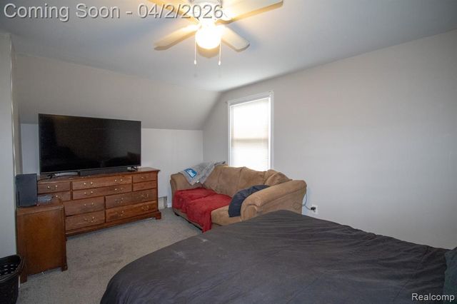 34294 Glover Street, Wayne, MI 48184