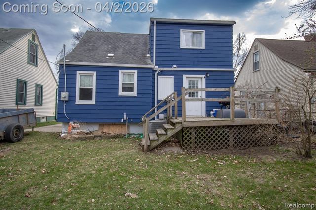 34294 Glover Street, Wayne, MI 48184