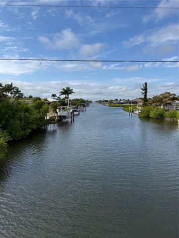 18790 MACGILL AVENUE, Port Charlotte, FL 33948