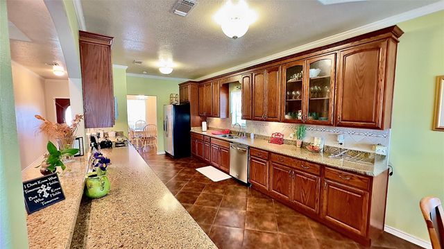 6161 County Road 3385, Lovelady, TX 75851