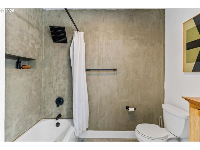 411 Nw FLANDERS St 805, Portland, OR 97209