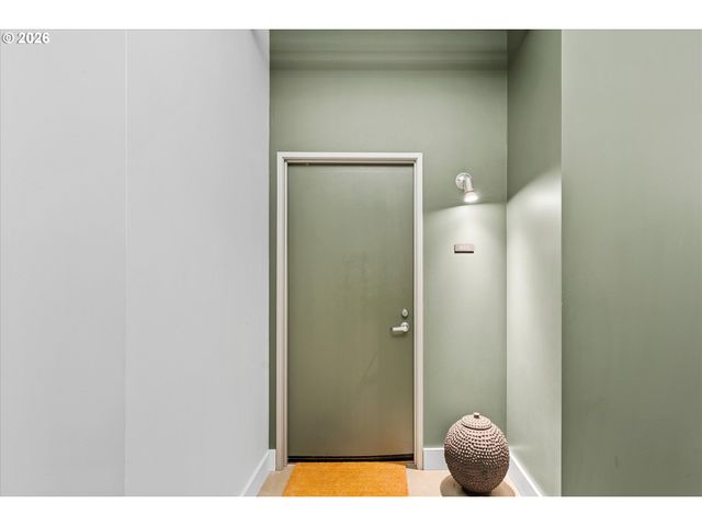 411 Nw FLANDERS St 805, Portland, OR 97209