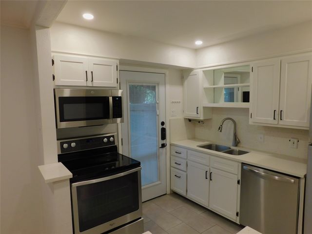 4906 N Hall Street, Dallas, TX 75235