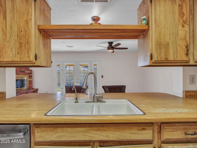 5541 W CROCUS Drive, Glendale, AZ 85306