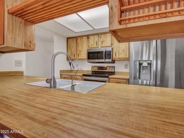 5541 W CROCUS Drive, Glendale, AZ 85306