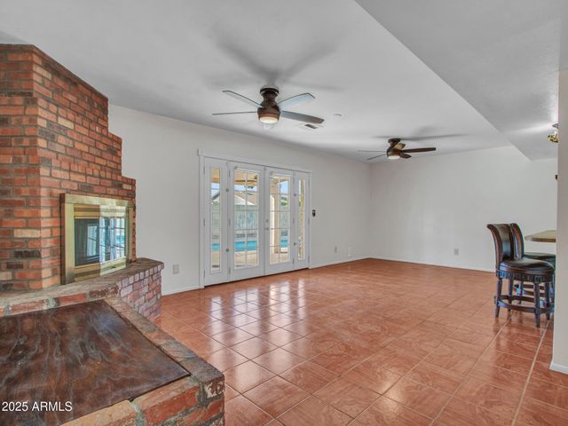 5541 W CROCUS Drive, Glendale, AZ 85306