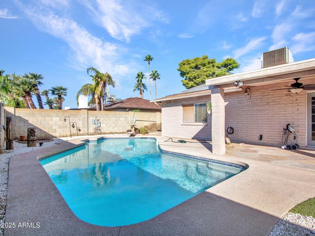 5541 W CROCUS Drive, Glendale, AZ 85306