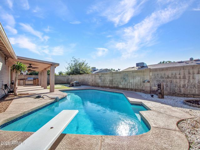 5541 W CROCUS Drive, Glendale, AZ 85306