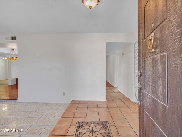 5541 W CROCUS Drive, Glendale, AZ 85306