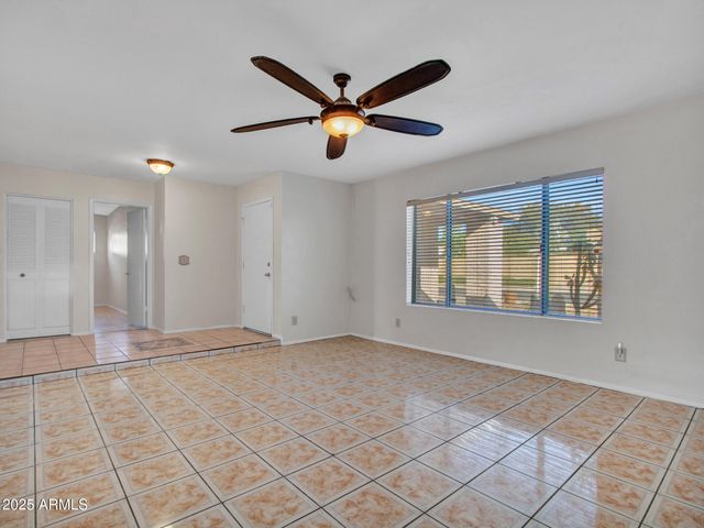 5541 W CROCUS Drive, Glendale, AZ 85306