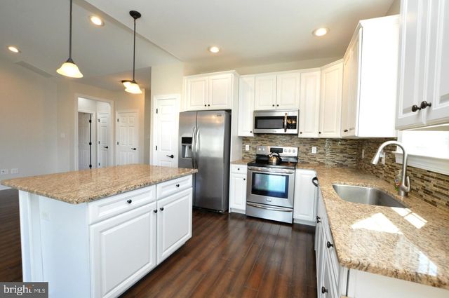 65 BINSTED DR, Medford, NJ 08055