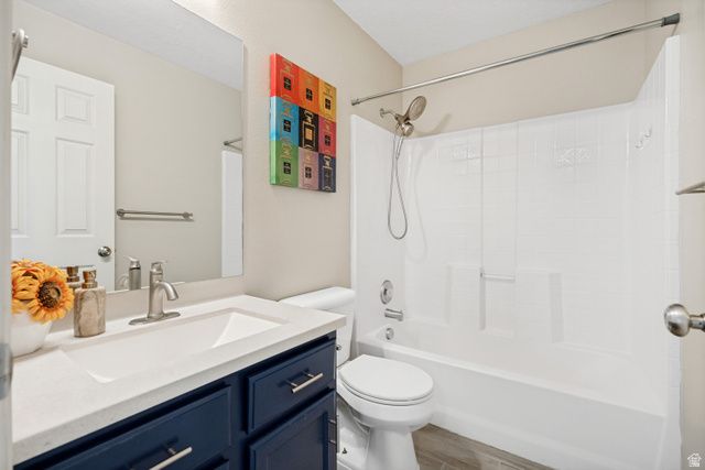 6802 W VALLEY MAPLE DR, West Jordan, UT 84081